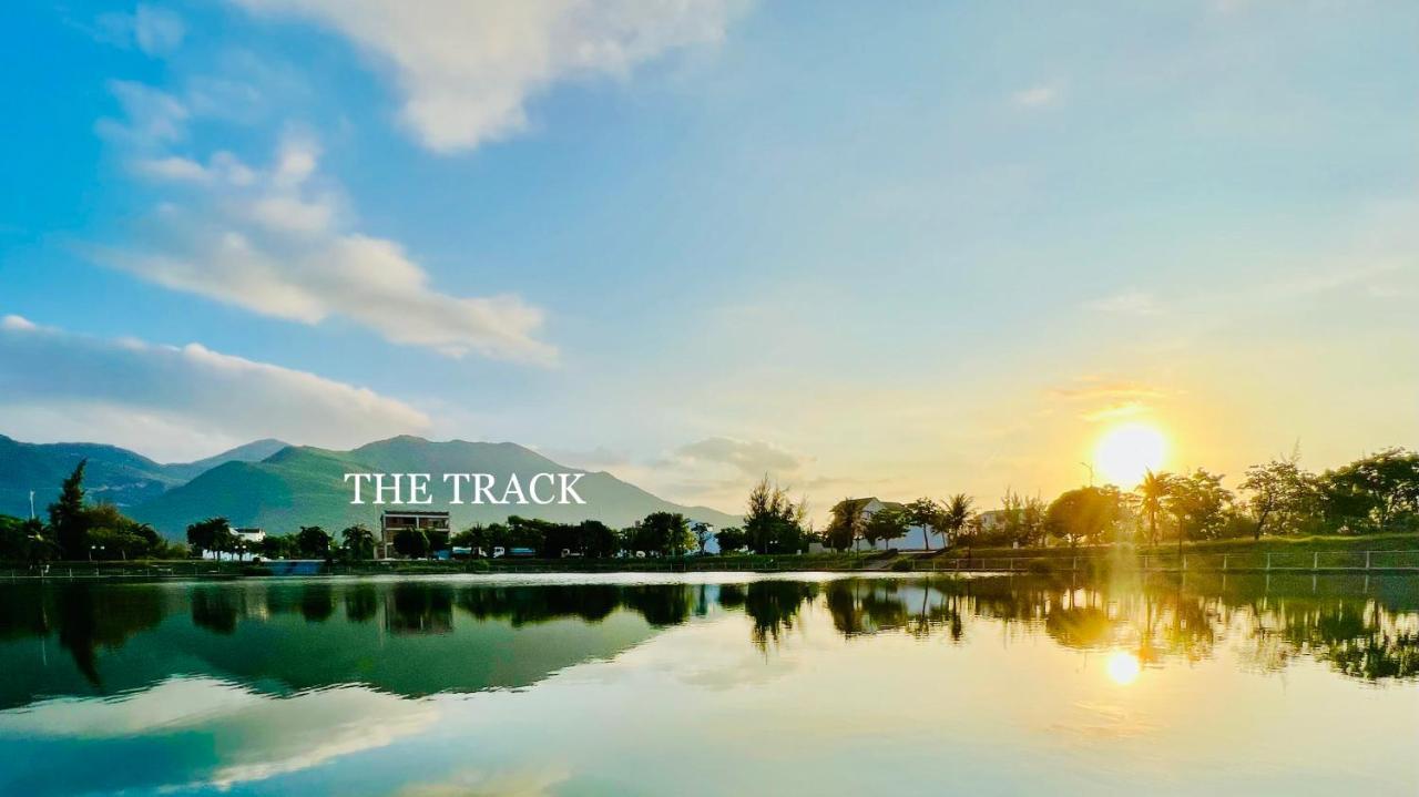 The Track Homestay - Near Bai Dai Beach Cam Lam Exterior foto