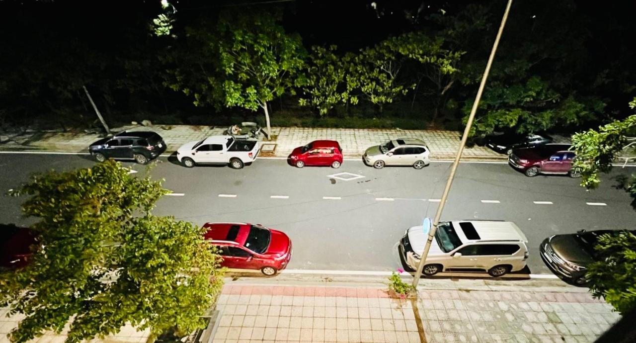 The Track Homestay - Near Bai Dai Beach Cam Lam Exterior foto