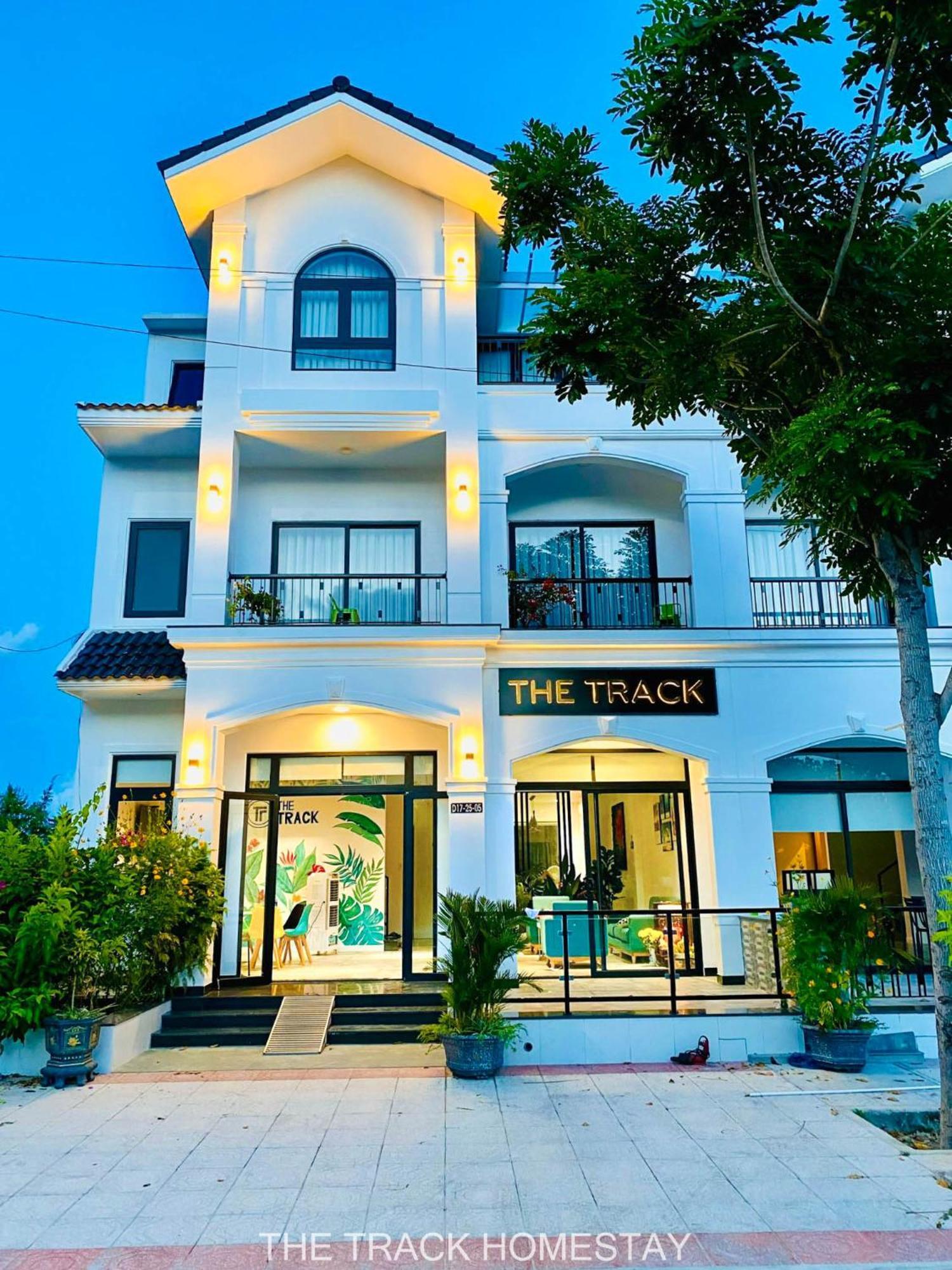 The Track Homestay - Near Bai Dai Beach Cam Lam Exterior foto