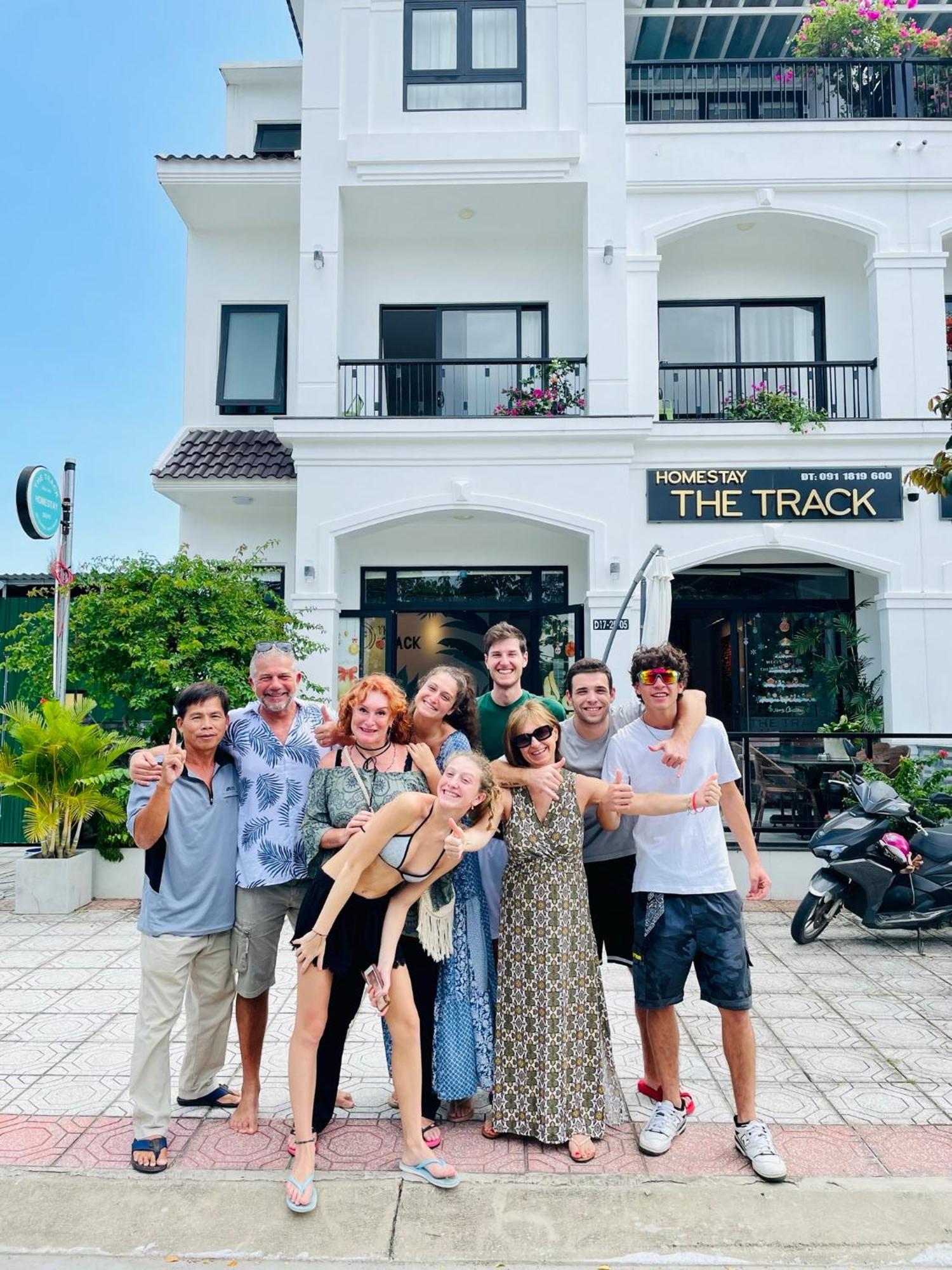 The Track Homestay - Near Bai Dai Beach Cam Lam Exterior foto